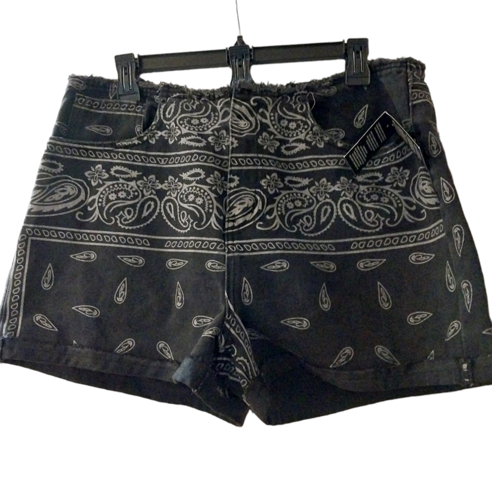 Fashion Nova Bandanna Babe Shorts